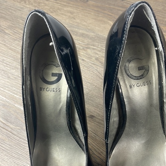 G by Guess Women’s Patent Leather and Sparkle Platform High Heels, size 8 - Picture 3 of 11